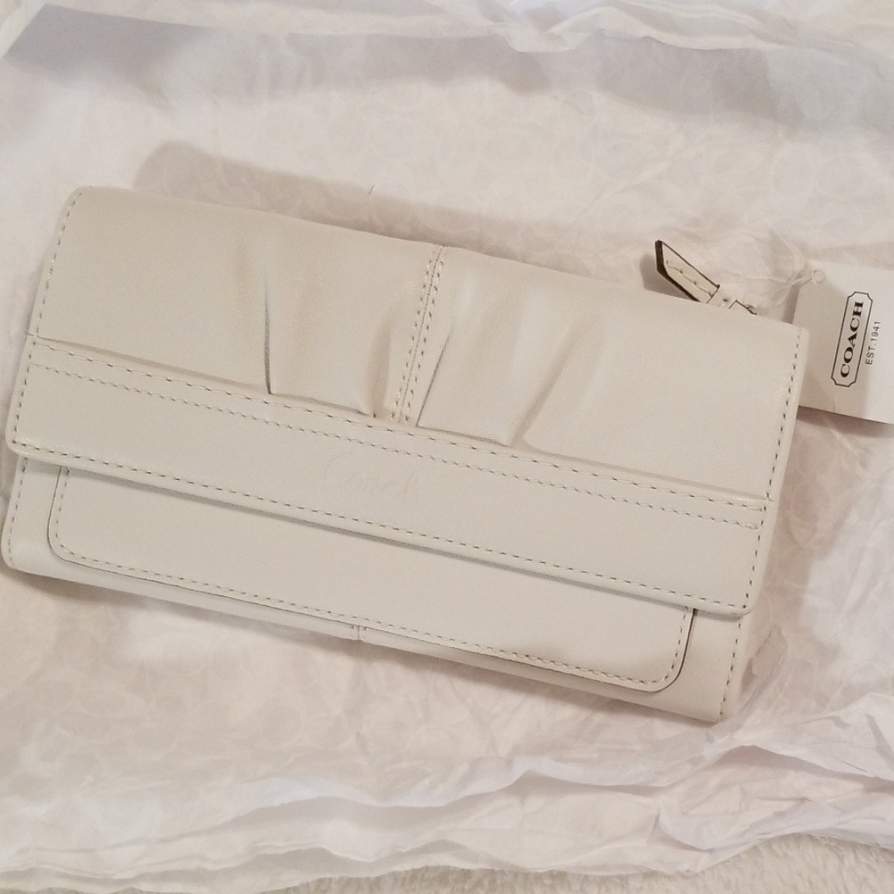 White leather Coach wallet NWT